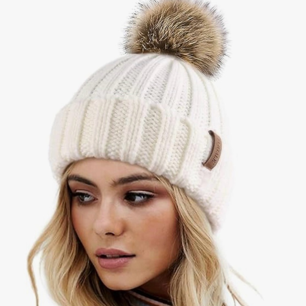 Boutique -Cozy White Knit Beanie with detachable Pom Pom -Double Knitted -❄️​